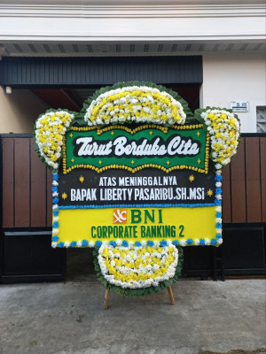 Papan Bunga Duka di Mentebah